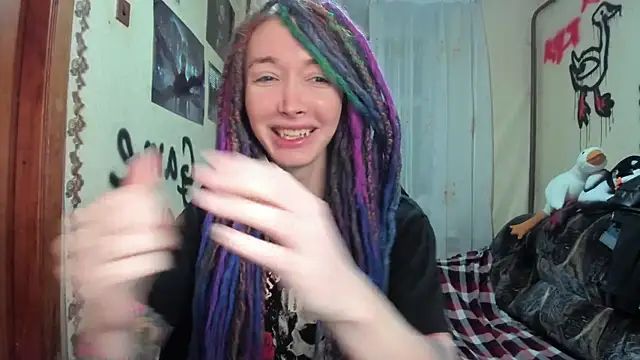 Snapshot of Roxy_Silver chatting on 02/08/25, 07:27 Roxy Silver online show from 02/08/25, 07:27