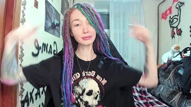 Snapshot of Roxy_Silver chatting on 02/08/25, 10:29 Roxy Silver online show from 02/08/25, 10:29