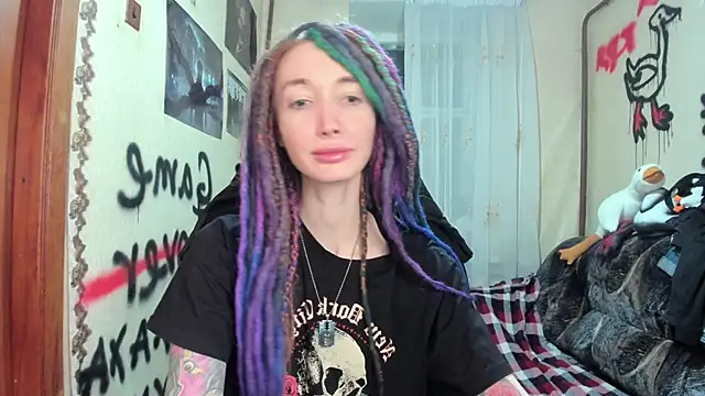 Snapshot of Roxy_Silver chatting on 02/09/25, 09:06 Roxy Silver online show from 02/09/25, 09:06