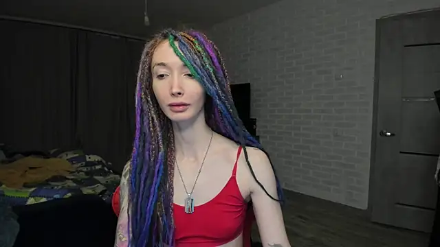 Snapshot of Roxy_Silver chatting on 02/12/25, 02:56 Roxy Silver online show from 02/12/25, 02:56