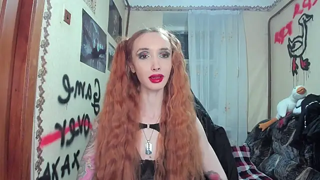 Snapshot of Roxy_Silver chatting on 02/23/25, 09:05 Roxy Silver online show from 02/23/25, 09:05