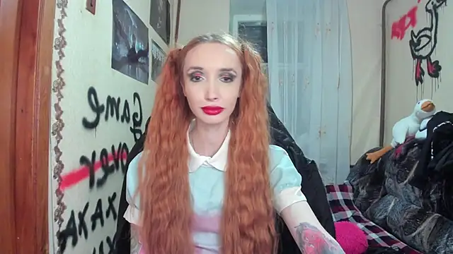 Snapshot of Roxy_Silver chatting on 02/24/25, 12:09 Roxy Silver online show from 02/24/25, 12:09