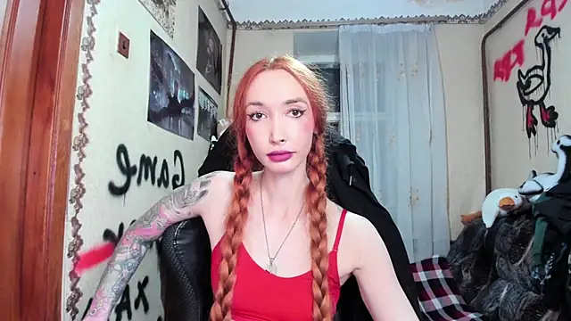 Snapshot of Roxy_Silver chatting on 09/08/25, 09:03 Roxy Silver online show from 09/08/25, 09:03