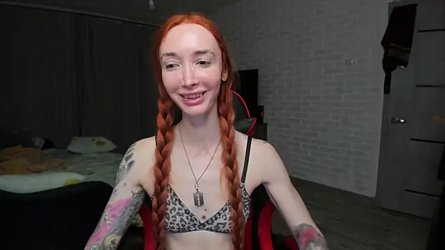 Roxy Silver online show from 11/04/25, 09:58