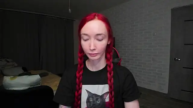 Roxy Silver online show from 02/12/26, 02:45