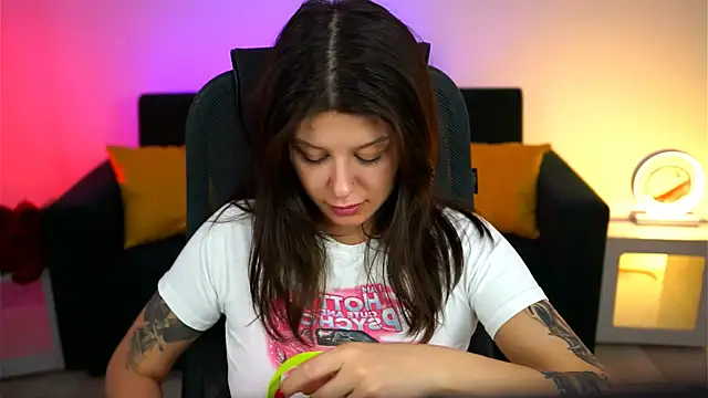 NicoleMun online show from 03/16/25, 05:25