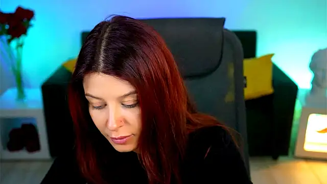 NicoleMun online show from 09/25/25, 12:31