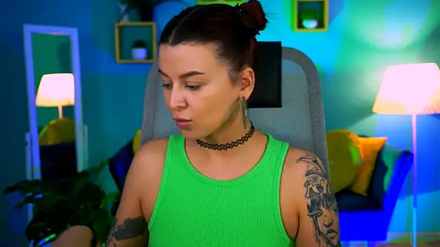 NicoleMun online show from 02/27/26, 01:44