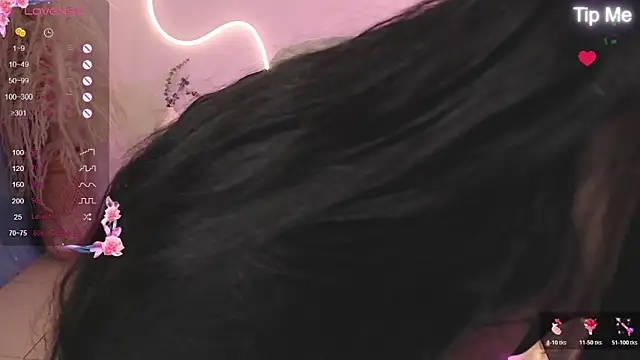 ViolettaHotLatin  online show from 04/17/26, 12:41