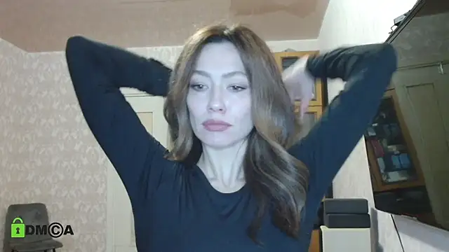Snapshot of alicia_spicy chatting on 12/17/24, 04:23 alicia spicy online show from 12/17/24, 04:23
