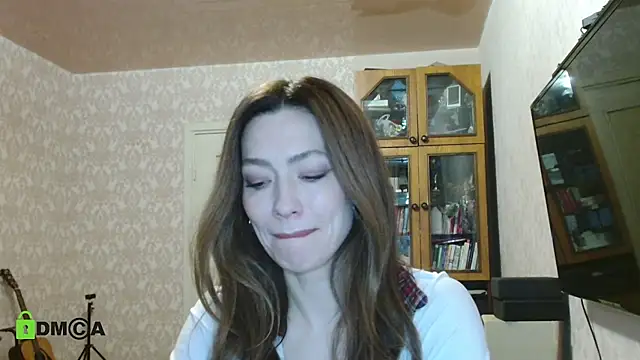 Snapshot of alicia_spicy chatting on 12/20/24, 03:47 alicia spicy online show from 12/20/24, 03:47