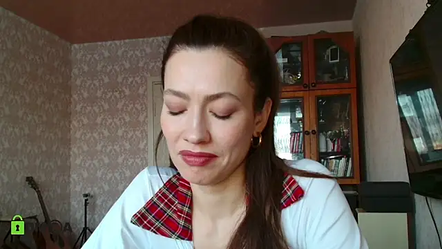 Snapshot of alicia_spicy chatting on 12/20/24, 07:01 alicia spicy online show from 12/20/24, 07:01