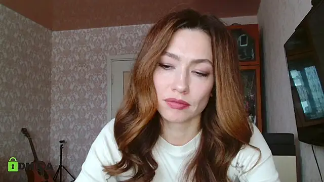 Snapshot of alicia_spicy chatting on 12/24/24, 06:44 alicia spicy online show from 12/24/24, 06:44