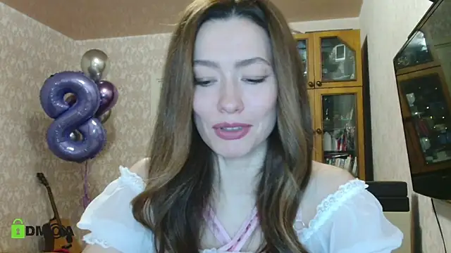 Snapshot of alicia_spicy chatting on 12/30/24, 04:42 alicia spicy online show from 12/30/24, 04:42