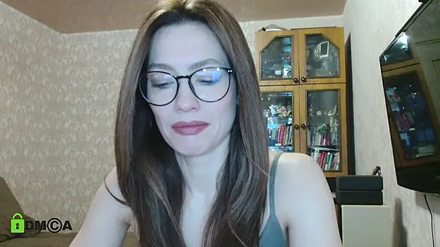 Snapshot of alicia_spicy chatting on 01/24/25, 04:27 alicia spicy online show from 01/24/25, 04:27