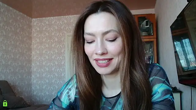 Snapshot of alicia_spicy chatting on 03/21/25, 04:28 alicia spicy online show from 03/21/25, 04:28