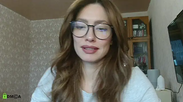 Snapshot of alicia_spicy chatting on 10/18/25, 10:05 alicia spicy online show from 10/18/25, 10:05