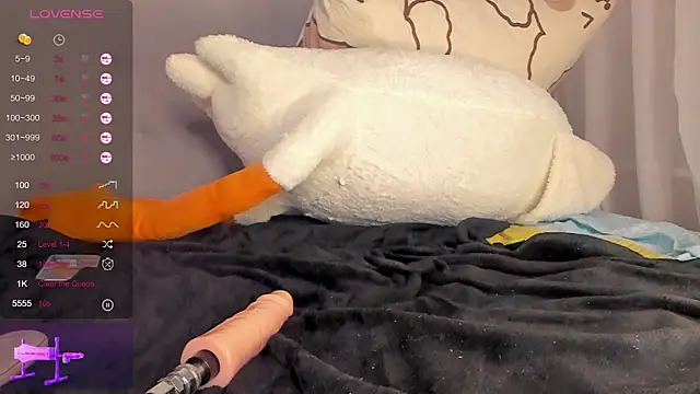 Snapshot of NeilRogers chatting on 02/17/25, 02:09 NeilRogers online show from 02/17/25, 02:09