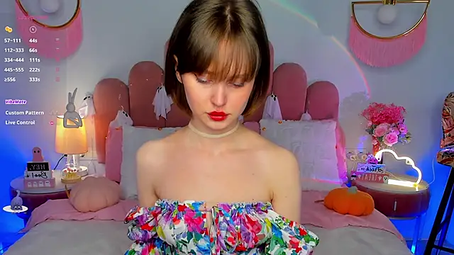 MaryLew online show from 10/31/25, 07:31