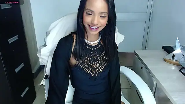 xenia golden online show from 03/22/25, 11:42