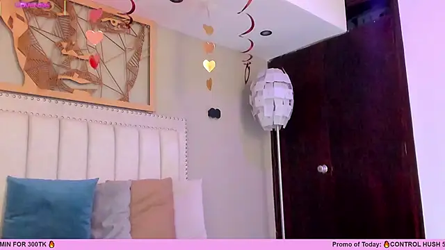  AlejaCruz  online show from 02/15/25, 10:21