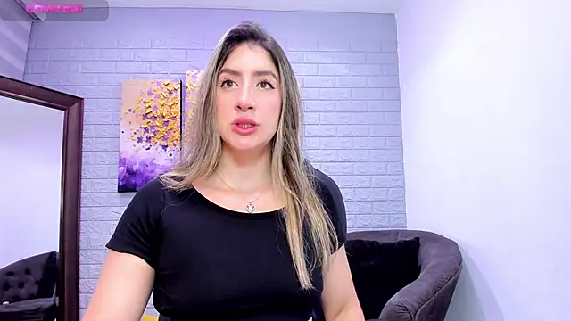 Snapshot of _AlejaCruz_ chatting on 04/19/26, 12:15 AlejaCruz online show from 04/19/26, 12:15