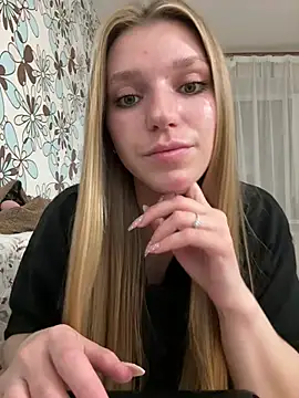 adel secret online show from 05/20/26, 07:20