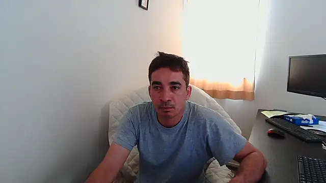 Snapshot of Latineirajp chatting on 06/09/26, 02:12 Latineirajp online show from 06/09/26, 02:12