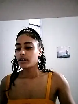 cleopatra-phaedra online show from 10/31/25, 04:30