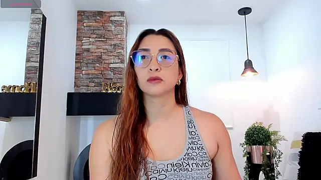  LaraMom  online show from 02/26/25, 12:14