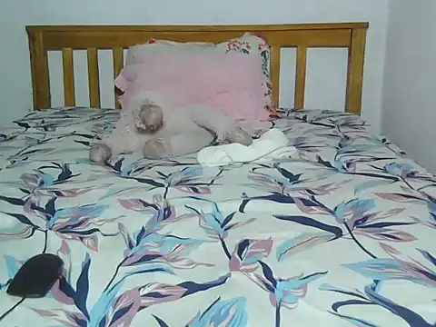 Snapshot of queen_boobilicious_ chatting on 11/22/25, 08:52 queen boobilicious online show from 11/22/25, 08:52