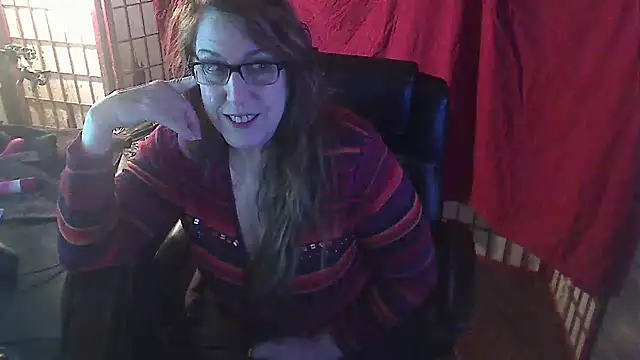 Snapshot of Ireallysquirt chatting on 01/21/25, 12:15 Ireallysquirt online show from 01/21/25, 12:15