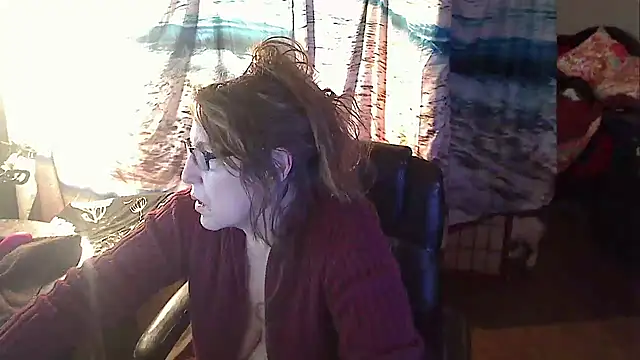 Snapshot of Ireallysquirt chatting on 01/23/25, 04:09 Ireallysquirt online show from 01/23/25, 04:09
