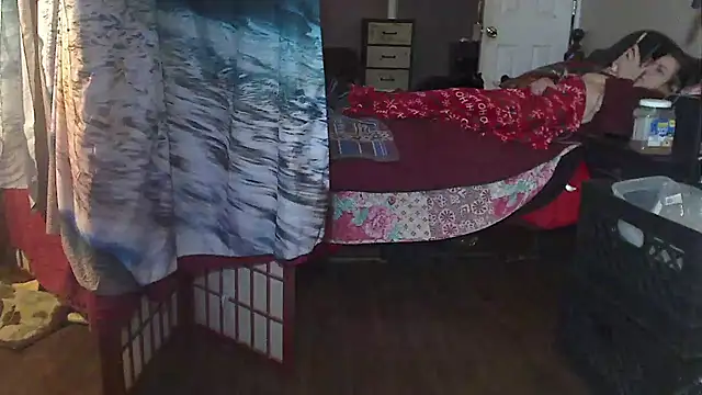 Snapshot of Ireallysquirt chatting on 01/23/25, 07:11 Ireallysquirt online show from 01/23/25, 07:11