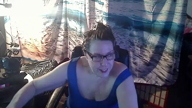 Snapshot of Ireallysquirt chatting on 02/07/25, 03:23 Ireallysquirt online show from 02/07/25, 03:23