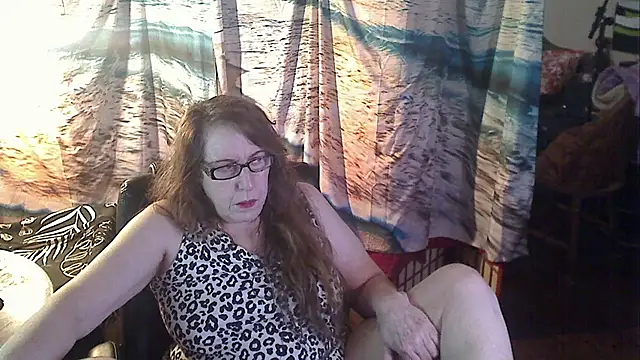 Snapshot of Ireallysquirt chatting on 02/11/25, 06:08 Ireallysquirt online show from 02/11/25, 06:08
