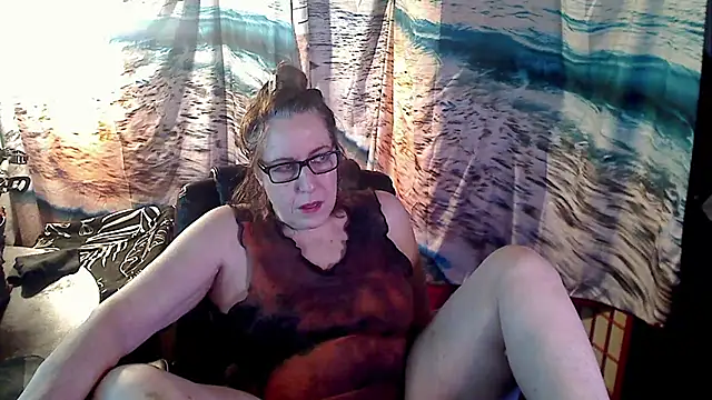 Snapshot of Ireallysquirt chatting on 02/13/25, 05:05 Ireallysquirt online show from 02/13/25, 05:05