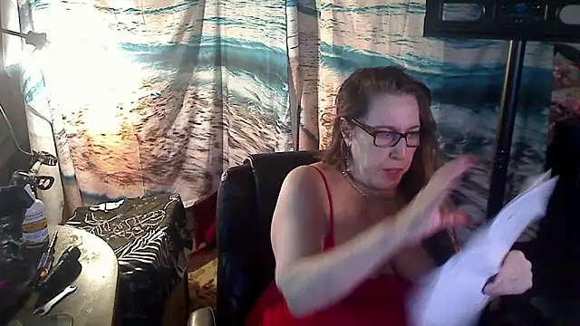 Snapshot of Ireallysquirt chatting on 02/15/25, 07:49 Ireallysquirt online show from 02/15/25, 07:49