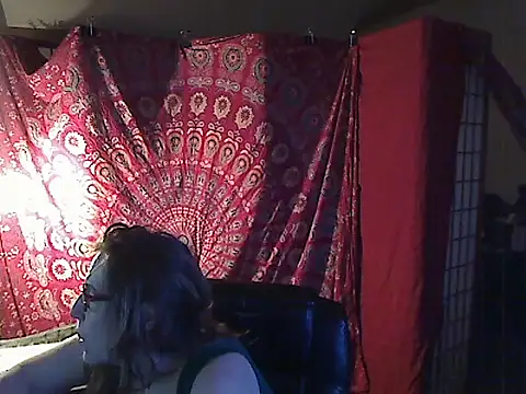 Snapshot of Ireallysquirt chatting on 03/16/25, 12:01 Ireallysquirt online show from 03/16/25, 12:01