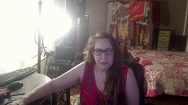 Snapshot of Ireallysquirt chatting on 09/20/25, 03:29 Ireallysquirt online show from 09/20/25, 03:29