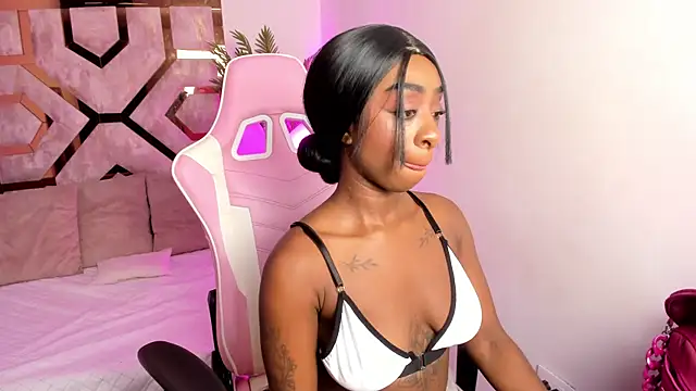 Snapshot of Anny_osorio chatting on 03/05/25, 07:49 Anny osorio online show from 03/05/25, 07:49