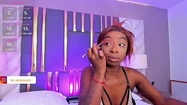 Snapshot of Anny_osorio chatting on 10/21/25, 07:14 Anny osorio online show from 10/21/25, 07:14