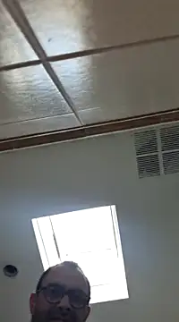 Snapshot of robertilevis chatting on 03/14/25, 05:02 robertilevis online show from 03/14/25, 05:02