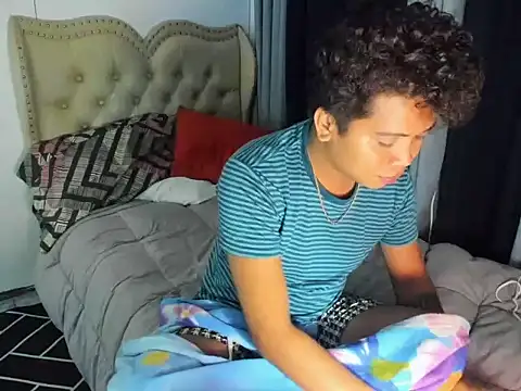 Snapshot of asian_sweetboy chatting on 12/05/25, 05:31 asian sweetboy online show from 12/05/25, 05:31