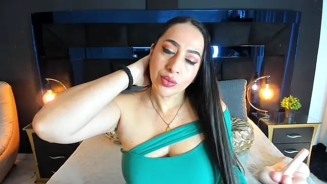 MayraVegas online show from 03/13/25, 01:50