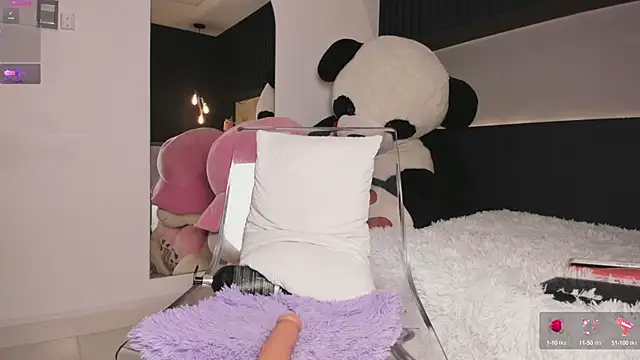 selenne schmitt online show from 09/10/25, 10:32