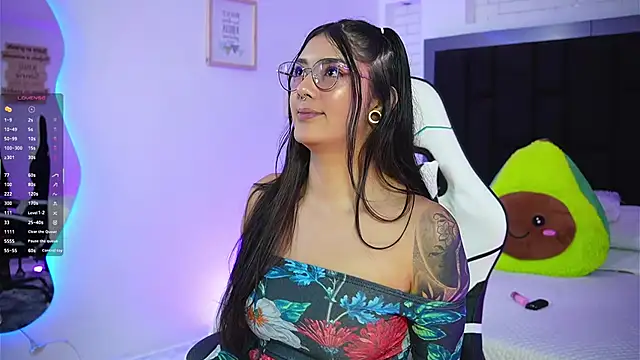 Marianamonroe  online show from 09/17/25, 06:53