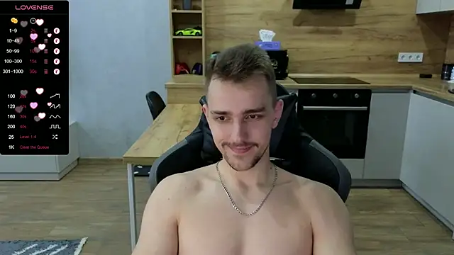 Snapshot of Larstar01 chatting on 01/12/25, 01:27 Larstar01 online show from 01/12/25, 01:27