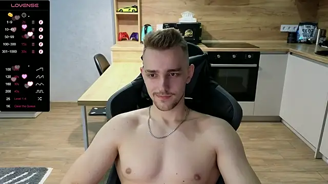 Snapshot of Larstar01 chatting on 01/23/25, 12:41 Larstar01 online show from 01/23/25, 12:41