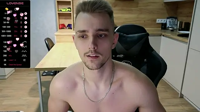 Snapshot of Larstar01 chatting on 02/09/25, 07:30 Larstar01 online show from 02/09/25, 07:30